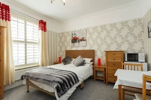 Crossroads Hotel Bournemouth