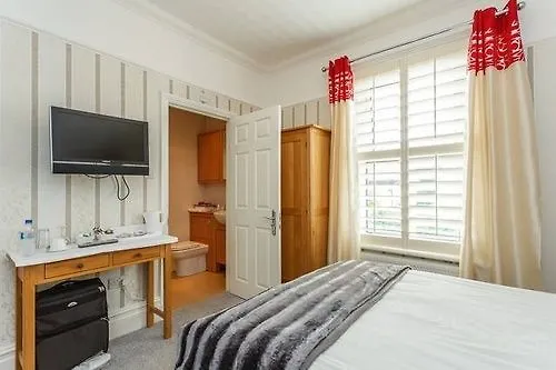 Crossroads Hotel Bournemouth