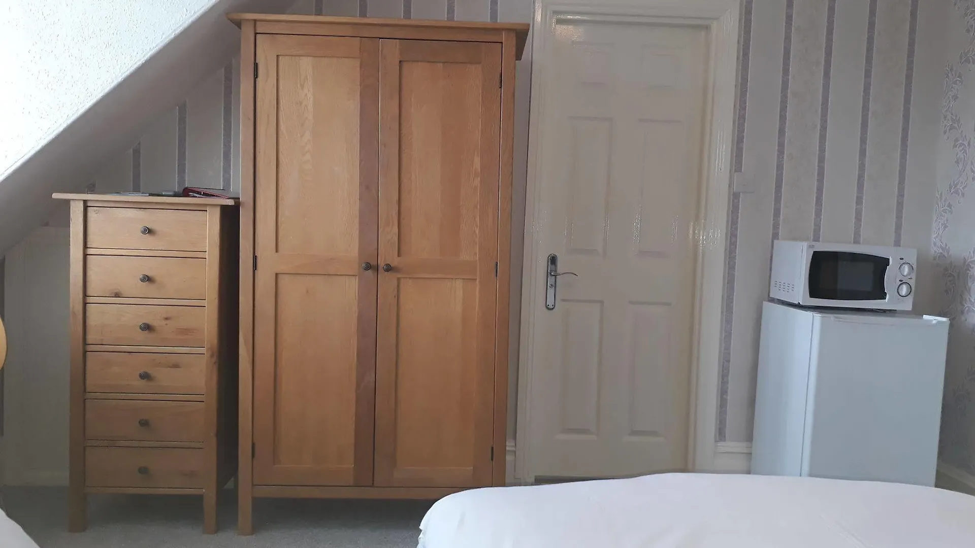 Crossroads Hotel Bournemouth