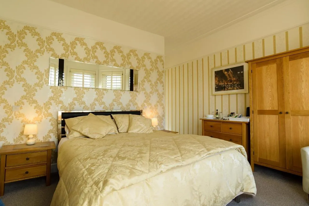 Crossroads Hotel Bournemouth 3*,  United Kingdom
